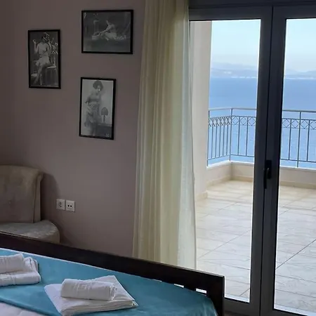 Akoumaros Breeze Gythio