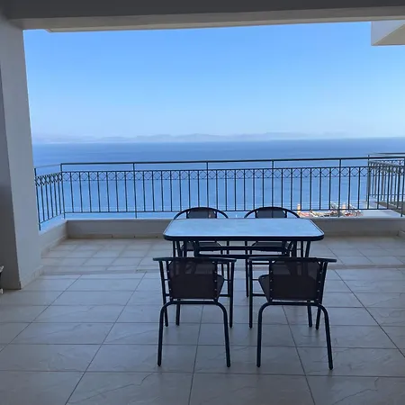 Akoumaros Breeze * Gytheio